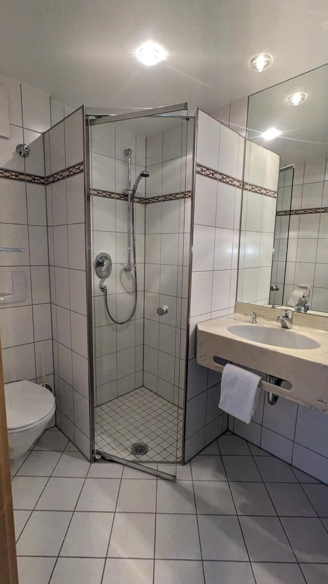 Hotel Gasthof Lang 바링엔 외부 사진